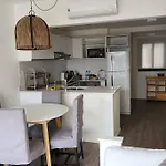 Apartamento Blanco Con Balcon